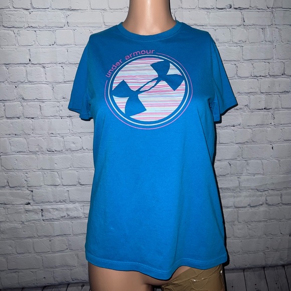 Under Armour Other - under armour heat gear blue & pink shirt size YLG